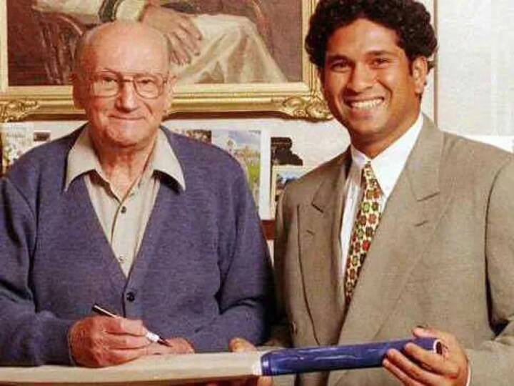  ક્રિકેટના મહાન બેટ્સમેન બ્રેડમેન 1948માં પોતાની અંતિમ ટેસ્ટ ઇનિંગ દરમિયાન ઓવલ જે મેદાન પર ક્લિન બૉલ્ડ થયા હતા, કૂકે તે જ મેદાન પર પોતાની અંતિમ ટેસ્ટની છેલ્લી ઇનિંગમાં સદી ફટકારી દીધી. વળી સચિનને તો વેસ્ટઇન્ડિઝ વિરુદ્ધ તેની છેલ્લી ટેસ્ટમાં બેટિંગ કરવાનો મોકો જ ન હતો મળ્યો, જોકે, સચિને પહેલી ઇનિંગમાં 74 રનની ઇનિંગ રમી હતી પણ સદીથી ચૂક્યો હતો. 