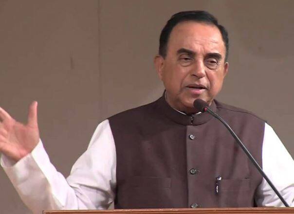 સુબ્રમણ્યમ સ્વામીએ કહ્યું, મને લાગે છે કે કેન્દ્ર સરકારે પેટ્રોલને 40 રૂપિયા પ્રતિ લીટરની કિંમતે આપવું જોઈએ. આ મુદ્દે પ્રધાનમંત્રીએ પેટ્રોલિયમ મંત્રી સાથે વાત કરવી જોઈએ. તેનો પર વિચારવાની જરૂર છે આવું નહી થાય તો લોકો પેટ્રોલિયમ મંત્રી અને પેટ્રોલની વધતી કિંમતો સામે વિરોધ પ્રદર્શન પર ઉતરી આવશે. 