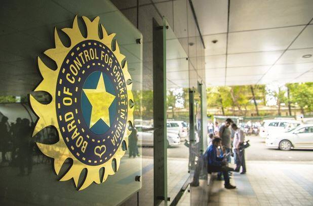 મુંબઈ મિરરના અહેવાલ મુજબ આ વખતે આઈપીએલનું આયોજન 29 માર્ચથી 19 મે દરમિયાન કરાશે. સામાન્ય રીતે આઈપીએલનું આયોજન એપ્રિલના પ્રથમ સપ્તાહની આસપાસ થતું હોય છે. પરંતુ લોઢા સમિતિની ભલામણો ધ્યાનમાં રાખી બોર્ડ વિશ્વ કપના 15 દિવસ પહેલા તેને ખતમ કરવા માંગે છે.