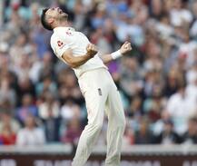 શમીને બોલ્ડ કરતાં જ એન્ડરસન સૌથી વધુ વિકેટ લેનારો ફાસ્ટ બોલર બન્યો, લિસ્ટમાં એક ભારતીય પણ છે, જાણો વિગત