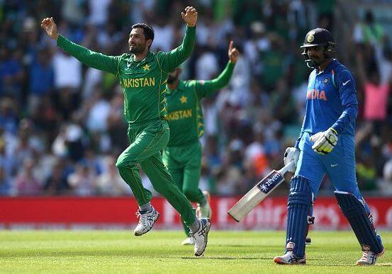 વિશ્વકપમાં પાકિસ્તાન સામે દબદબો રાખનારી ભારતીય ટીમ પર પાકિસ્તાન એશિયા કપમાં ભારે પડ્યું છે. જો આ વખતે ભારત પાકિસ્તાનને હરાવવામાં સફળ રહેશે તો ટુર્નામેન્ટમાં જોરદાર મુકાબલો જોવા મળશે તેમાં શંકા નથી.
