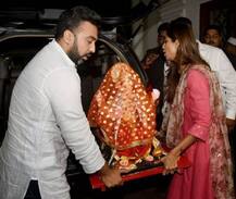 બોલીવુડ સેલેબ્સના ઘરે આ રીતે થઈ બાપાની પધરામણી, જુઓ તસવીરો