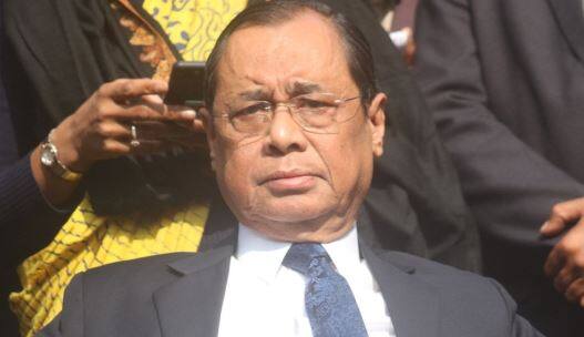 વર્તમાનમાં જસ્ટિસ મિશ્રા પછી જસ્ટિસ ગોગોઈ સૌથી વરિષ્ઠ જજ છે. જસ્ટિસ ગોગોઈ અસમના રહેવાસી છે અને તેમણે એનસીઆર પર સુનાવણી માટે સ્પેશ્યલ બેન્ચની અધ્યક્ષતા પણ કરી હતી. સુપ્રીમ કોર્ટના ઘણા મહત્વપૂર્ણ નિણર્યોમાં તે સામેલ રહ્યા છે.