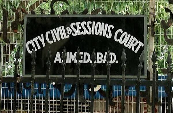 અગાઉ તેઓ બાંહેધરી આપી ચૂક્યા છે કે તેઓ વધારે મુદ્દતની માગણી નહીં કરે છતાં પણ દરેક સુનાવણીમાં મુદ્દતની માગણી કરવામાં આવી રહી છે. સુનાવણીમાં જે આરોપી હાજર હોય તેના વિરુદ્ધ ચાર્જ ફ્રેમ કરવાની માગણી સરકાર તરફથી કરવામાં આવી છે. હાર્દિકની માગણીને ધ્યાનમાં રાખી કોર્ટે આગામી સુનાવણી 12મી ઓક્ટોબરના રોજ મુકરર કરી છે.