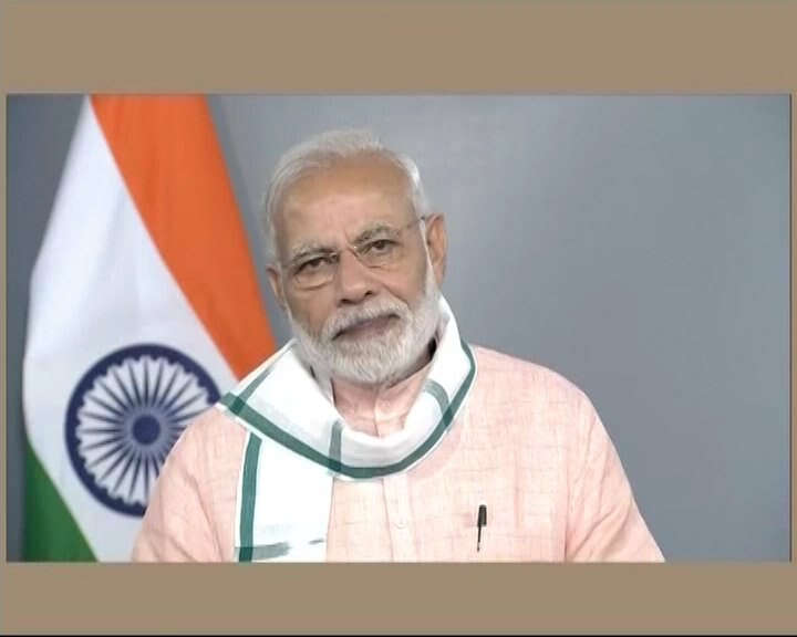 પ્રધાનમંત્રી મોદીએ કહ્યું કોઈએ કલ્પના કરી હતી કે 4 વર્ષમાં 20 રાજ્યો અને કેંદ્ર શાસિત પ્રદેશ ખુલ્લામાં શૌચથી મુક્ત થઈ જશે. પ્રધાનમંત્રી મોદીએ કહ્યું સ્વચ્છતા કાર્યક્રમ મહાત્મા ગાંધીના સપનાને પુરા કરશે.