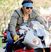 બોલીવુડ એક્ટરે કહ્યું- ગાંજો કાયદેસર કરો, મુંબઈ પોલીસે ટ્વિટર પર જ આપી દીધી ચેતવણી, જાણો વિગત