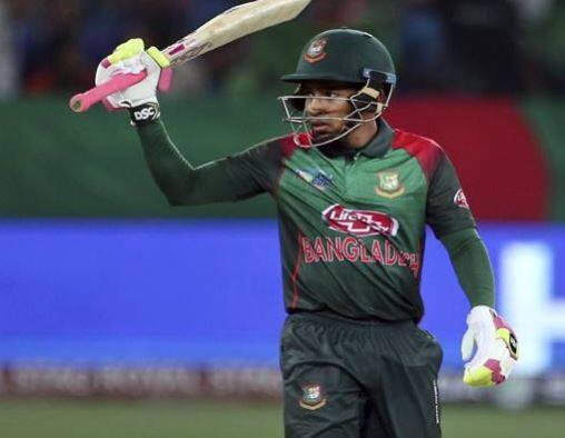 રહીમ પાકિસ્તાનનાં યૂનુસ ખાન સાથે બીજા નંબર પર છે. તો શ્રીલંકા સામે મુશ્ફિકુરે તમીમ ઇકબાલ સાથે 10મી વિકેટનાં રૂપે 32 રન જોડ્યા હતા જે વનડે ક્રિકેટમાં સૌથી મોટી 10મી વિકેટની ભાગીદારી છે.