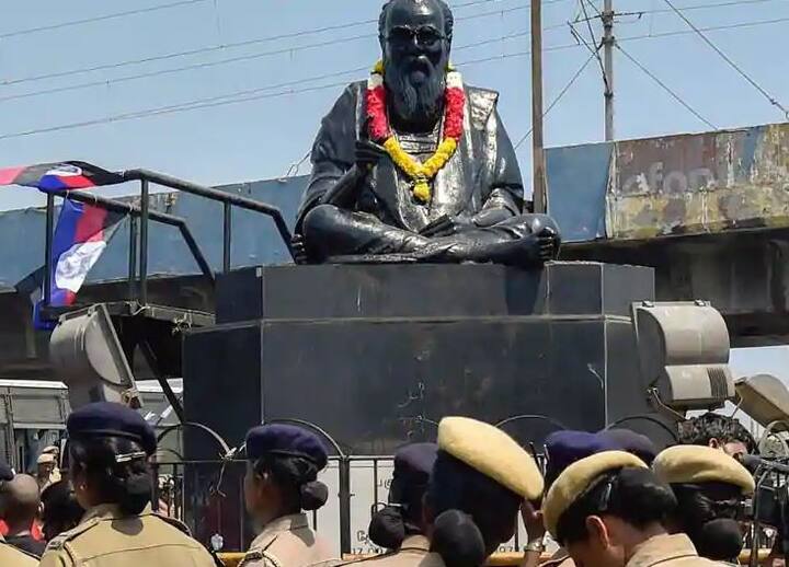 પોલીસના કહેવા પ્રમાણે જગદીસન પાસેથી ભાજપનો વકીલ હોવાનું ઓળખપત્ર પણ મળી આવ્યું છે. તેણે શા માટે આવું પગલું ભર્યુ તે પૂછપરછ બાદ જ જાણી શકાશે. ભાજપના પ્રવક્તા દ્વારા જગદીસનની પાર્ટી સાથે કોઈ લિંક છે કે નહીં તે અંગે કંઈ ખુલાસો કરવામાં આવ્યો નથી.