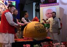 PM મોદીના બર્થ ડે પર બનાવાયો 568 કિલોનો લાડુ, જુઓ તસવીરો