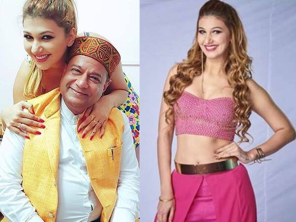  એક મીડિયા સાથેની વાતચીતમાં જસલીનના પિતાએ કહ્યું કે, આ સમાચાર અમારા માટે એકદમ શૉકિંગ છે. જોકે, જ્યાં સુધી હુ તેને મળી ના લઉં ત્યાં સુધી તેની પર્સનલ લાઇફ પર કોઇ કૉમેન્ટ નથી કરવા માંગતો. તે અત્યારે બિગ બૉસ 12માં છે અને હું અત્યારે માત્ર એટલું જ કહેવા માગીશ કે તે પૉઝિટીવ રહે અને શૉની વિજેતા બનીને આવે.