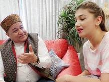 એકદમ બૉલ્ડ અને સેક્સી છે અનૂપ જલોટાની ગર્લફ્રેન્ડ જસલીન, તસવીરો થઇ વાયરલ