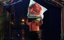 મુંબઈમાં પૂર આવ્યું અને ગણપતિ સાથે \'તારક મહેતા...\'માં ડોક્ટર હાથીની આ રીતે થઈ એન્ટ્રી, જુઓ તસવીરો