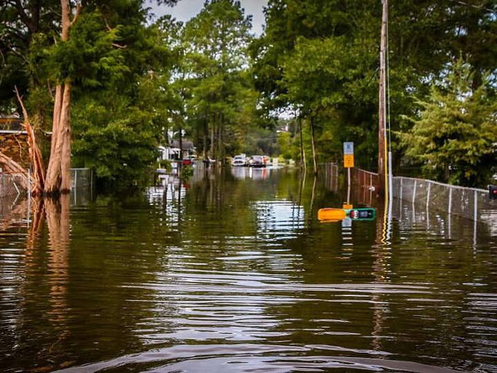 ભારે વરસાદના કારણે અહીંની મોટાંભાગની નદીઓના પાણીના સ્તર ભયજનક સપાટીએ પહોંચ્યા હતા. લુમ્બર નદીમાં પાણીનું સ્તર વધવાના કારણે અહીંના રહેણાંક વિસ્તારોમાં 25 ફૂટ (300 ઇંચ) સુધી પાણી ભરાયા હતા. 