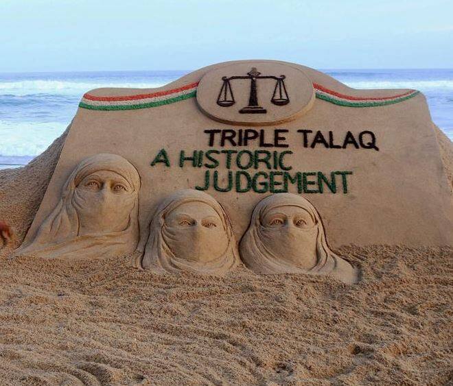 ભારતીય જનતા પાર્ટી સતત કોંગ્રેસ પર ત્રણ તલાક બિલને અટકાવવાનો આરોપ લગાવી રહી છે. વડાપ્રધાન મોદી અને ભાજપ અધ્યક્ષ અમિત શાહ આ અંગે કોંગ્રેસ પર નિશાન સાધી ચુક્યા છે.