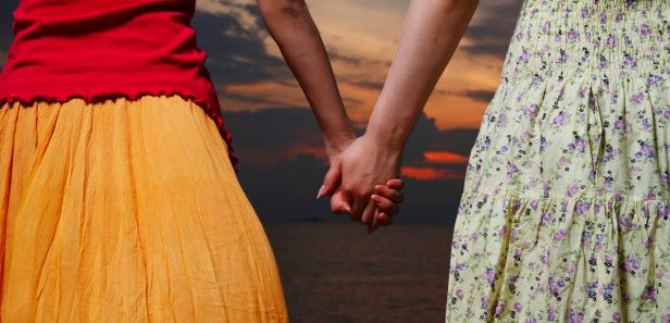 ભાભીએ બનાવ્યો નણંદ સાથે સંબંધ, પતિને જાણ થયા પછી થયું આવું