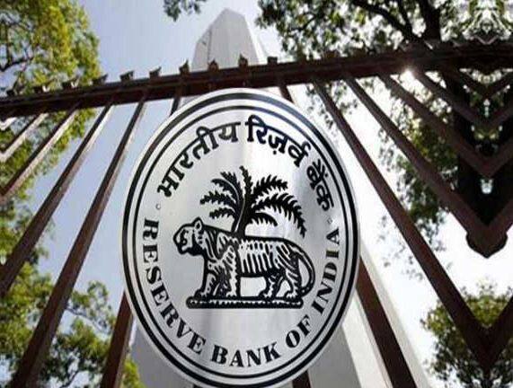 આરટીઆઈમાં રિઝર્વ બેંક ઓફ ઈન્ડિયાને પૂછવામાં આવ્યું હતું કે જૂન 2014થી 2018 સુધી સરકારી બેંકોની એનપીએની શું સ્થિતિ છે. તેની સાથે જ કેન્દ્રીય બેંક પાસેથી આ જાણકારી માંગવામાં આવી હતી. આરટીઆઈના સવાલના જવાબમાં રિઝર્વ બેંકે કહ્યું કે એપ્રિલ 2014થી માર્ચ 2018 સુધી સરકારી બેંકોએ 1,77,931 કરોડ રૂપિયાની કુલ રિકવરી કરી છે.