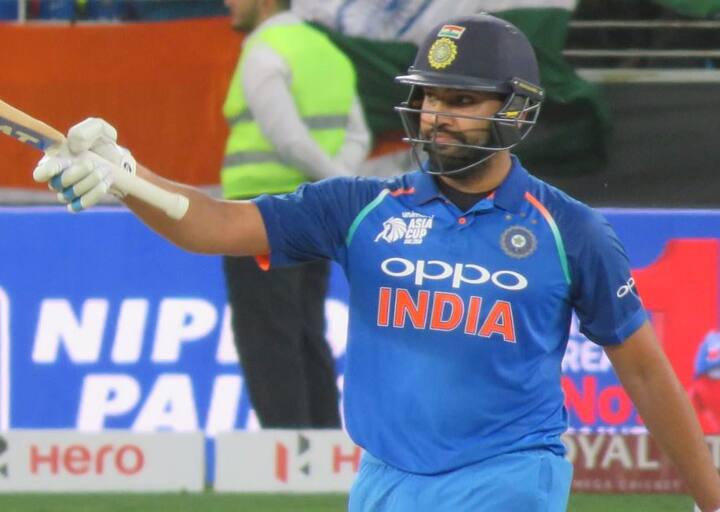 રોહિત શર્માએ 36 બોલમાં 50 રન પૂરા કરીને વન ડે કરિયરની સૌથી ઝડપી અડધી સદી ફટકારી હતી. જે પાકિસ્તાન સામે એશિયા કપમાં બીજી સૌથી ઝડપી અડધી સદી છે.