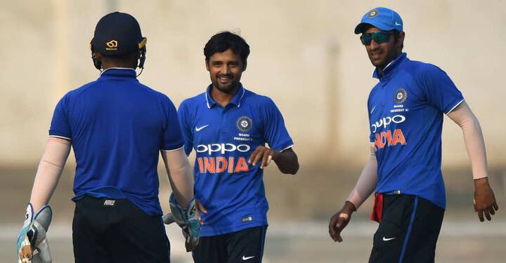 નદીમની બોલિંગની વાત કરીએ તો તેણે 10 ઓવરમાં 4 મેડન ઓવર અને 10 રન આપી 8 વિકેટ ઝડપી હતી.