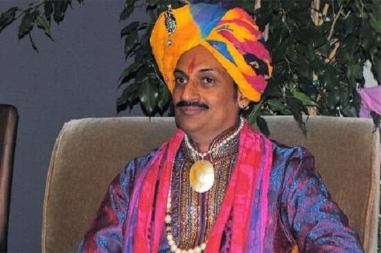 કલમ 377માં સુધારો જરૂરી જ હતો અને તે થયો છે તેને અમે આવકારીએ છીએ. વધુમાં સમાજ પણ અમને સહજતાથી આવકારે અને સેક્સને આનંદની રીતે લેવાય તેવી અમારી માંગ છે. આ પ્રસંગે ટ્રાન્સજેન્ડરનું પ્રથમ ઓપરેશન કરાવનારી વડોદરાની આકૃતિ પટેલ, કિન્નર ખુશીબેન તેમજ છોકરીમાંથી છોકરો બનેલા સુભાષભાઈ હાજર રહ્યા હતા.