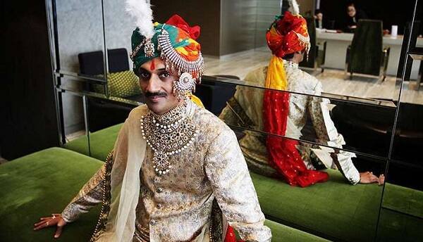 આ કાયદા અંતર્ગત બાળકના ઉત્પતિ વગરનો સેક્સ ગેરકાનુની ગણવામાં આવે છે. એટલે કાયદો માત્ર સમૈલિંગકતાને જ અસર કરે છે તેવું નથી, પરંતુ સમગ્ર ભારતને અસર કરે છે. જોકે, અમે લોકો કાયદામાં સુધારો આવે તે માટે હંમેશા લડતા રહ્યા છે. હજુપણ ભારતીય સંવિધાનમાં એવા કેટલાંય કાયદાઓ છે જેનો કોઈ અર્થ નથી. આપણને આઝાદી તો મળી છે, પરંતુ અંગ્રેજોએ બનાવેલા કાયદાથી આઝાદી મળવી જોઈએ તે પણ જરૂરી છે. 