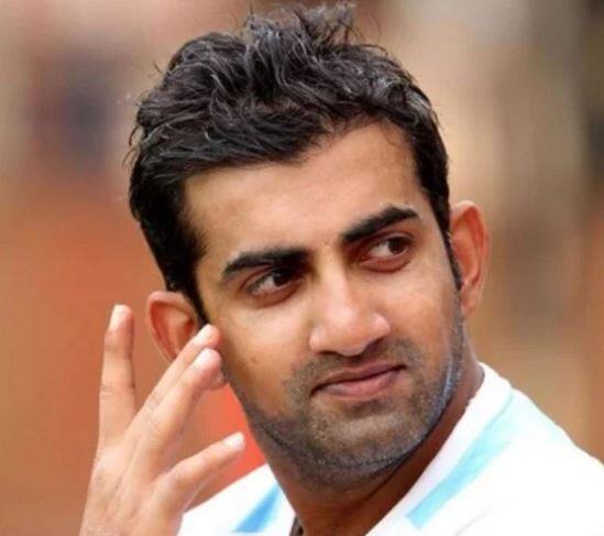 ગૌતમ ગંભીરે વિરાટ કોહલીનો બચાવ કરતા કહ્યું, 'જેટલી વિરાટ કોહલીની સદી છે એટલા તે (તનવીર) ઇન્ટરનેશનલ મેચ પણ રમ્યા નથી.' 