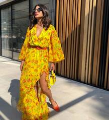 પ્રિયંકા પરિવાર સાથે ઈટાલીમાં માણી રહી છે રજા, જોવા મળી ગ્લેમરસ લુકમાં, જુઓ તસવીરો