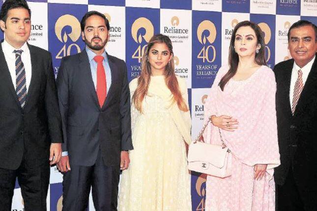 બાર્કલેઝ હુરુન ઈન્ડિયા રિચ લિસ્ટમાં ભારતના જે ધનાઢ્યોની નેટ વર્થ 1000 કરોડ રૂપિયાથી વધારે હોય તેમને સામેલ કરવામાં આવે છે. 2017માં આ લિસ્ટમાં 617 લોકો હતો જેની સંખ્યા ચાલુ વર્ષે વધીને 831 થઈ ગઈ છે.