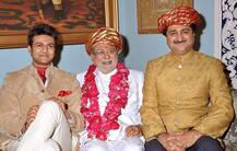 મનોહરસિંહ દાદાને તેમના જ ગઢમાં 1995માં ભાજપના ક્યા સાવ નવા નિશાળિયાએ હરાવી દીધેલા?