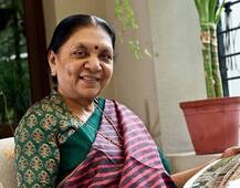 UP Politics: यूपी की राज्यपाल आनंदीबेन पटेल का बड़ा दावा, बोलीं- मोदी-योगी की जोड़ी को कोई नहीं तोड़ सकता