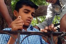 બોટાદમાં રમતી વખતે બાળકના હાથમાં ઘૂસ્યો સળિયો, તમારા હિંમત હોય તો જ આ તસવીરો જોજો