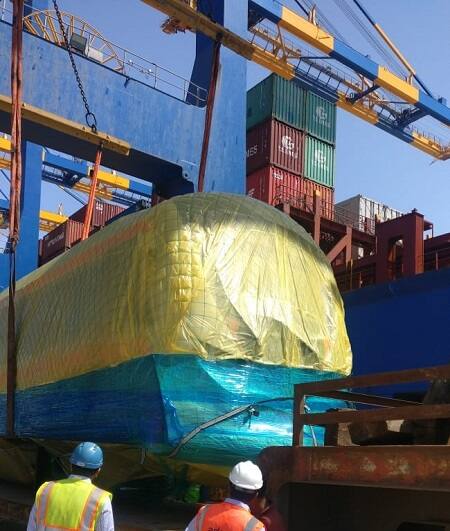 અમદાવાદમાં ડિસેમ્બર 2018 સુધીમાં ઈસ્ટ-વેસ્ટ કોરિડોરમાં વસ્ત્રાલ ગામથી એપેરલ પાર્ક સુધી મેટ્રો ટ્રેનનું સંચાલન શરૂ કરવાની કવાયત તેજ કરવામાં આવી છે.