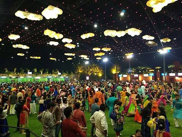 સોસાયટીમાં યોજાતા રાસ ગરબામાં લાઉડ સ્પીકર વગાડવા માટે સ્થાનિક પોલીસ સ્ટેશનમાંથી મંજૂરી લેવી પડે છે. દર વર્ષે અમદાવાદના જુદા-જુદા પોલીસ સ્ટેશનોમાં અંદાજે 15 જેટલી સોસાયટી રાસ-ગરબા માટે મંજૂરી લે છે. તે મંજૂરી માત્ર દસ વાગ્યા સુધીની જ આપવામાં આવે છે. જોકે ચાલુ વર્ષે આ આંકડામાં બહુ મોટો વધારો થવાની શકયતા પોલીસે નકારી નથી.