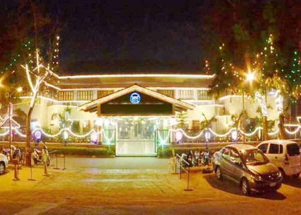 સ્પેશિયલ બ્રાંચના એસીપી એમ.કે.રાણાએ જણાવ્યું હતું કે, પાસથી રાસ -ગરબામાં એન્ટ્રી આપતી ક્લબો, પાર્ટી પ્લોટ કે ફાર્મ હાઉસમાંથી કોઈએ પણ હજુ સુધી રાસ ગરબાની મંજૂરી માગી નથી. જોકે પાર્કિંગની સમસ્યા નિવારવા માટે ગરબાના આયોજકો તેમજ પોલીસ અધિકારીઓ વચ્ચે પણ મીટિંગ યોજાશે.