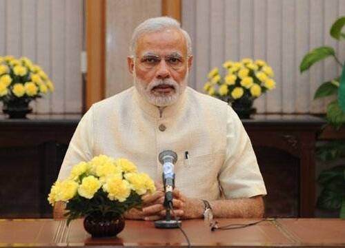 મહત્વની વાત એ છે કે 11 વાગે આણંદમાં નરેન્દ્ર મોદી પ્લાન્ટનું ઉદઘાટન કરતા હશે અને બીજી બાજુ 11 વાગે રેડિયો પર ‘મન કી બાત’ ચાલતી હશે. જોકે ‘મન કી બાત’નો પોગ્રામ પહેલાંથી જ રેકોર્ડ કરવામાં આવ્યો હોય છે.