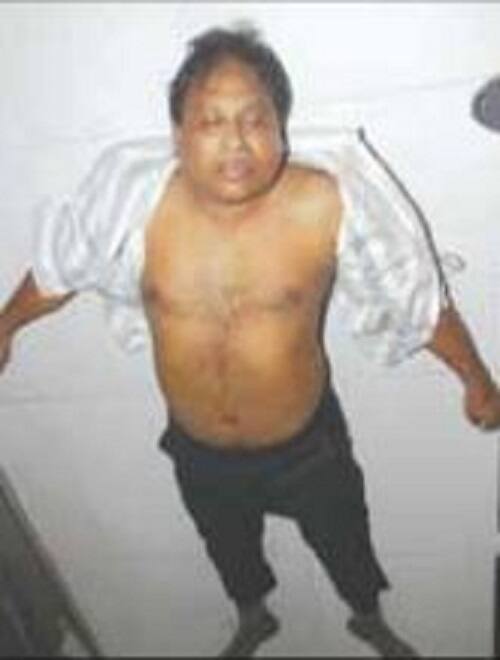  નાગજીભાઈના આપઘાત કરતાં પહેલા લખેલી સ્યૂસાઈડ નોટ મળી આવી છે, જેમાં લખ્યું છે કે, દેવું વધી જતા ઉપરાંત કોઈને કહી શકાય એવી સ્થિતિ નહીં હોવાથી આપઘાત કર્યો હોવાનું જણાવાયું હતું. સ્યૂસાઈડ નોટથી વધારે વિગતો જાણવા મળી નથી પરંતુ જે અમુક વિગતોને જતા નાગજીભાઈએ આર્થિક કારણોને લઈને આપઘાત કર્યો હતો. આ અંગે પોલીસ વધુ તપાસ હાથ ધરી છે.