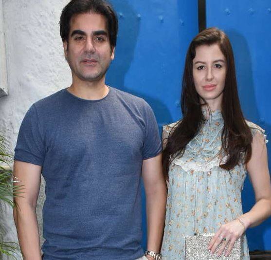 આ પાર્ટીમાં અરબાઝ ખાન ગર્લફ્રેન્ડ જ્યોર્જિયા સાથે જોવા મળ્યો હતો. 