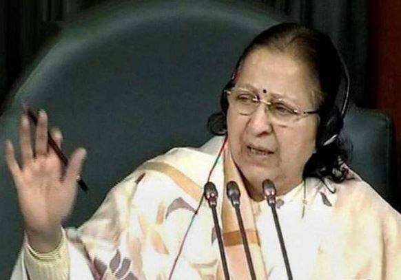 લોકસભા સ્પીકર સુમિત્રા મહાજન લોકમંથન 2018ના સમાપન સમારોહના મુખ્ય મહેમાન તરીકે બોલી રહ્યા હતા. બીજા તરફ આ મુદ્દે કૉંગ્રેસ તરફથી પ્રતિક્રિયા આવી છે અને પાર્ટીએ કહ્યું, લોકસભા સ્પીકર રાજકારણ ન કરે. સુમિત્રા મહાજને રવિવારે કહ્યું, એક ભારતીય તરીકે, દરેક વ્યક્તિએ વિચાર કરવો જોઈએ કે કઈ રીતે તેની સંસ્કૃતિ અને સભ્યતાને આગળ લઈ જઈ શકાય છે. તેમણે ચાર દિવસીય લોકમંથન કાર્યક્રમના છેલ્લા દિવસે પોતાના સંબોધનમાં કહ્યું, દુનિયા ભારતીય સંસ્કૃતિને સમ્માનની નજરથી જોવે છે.