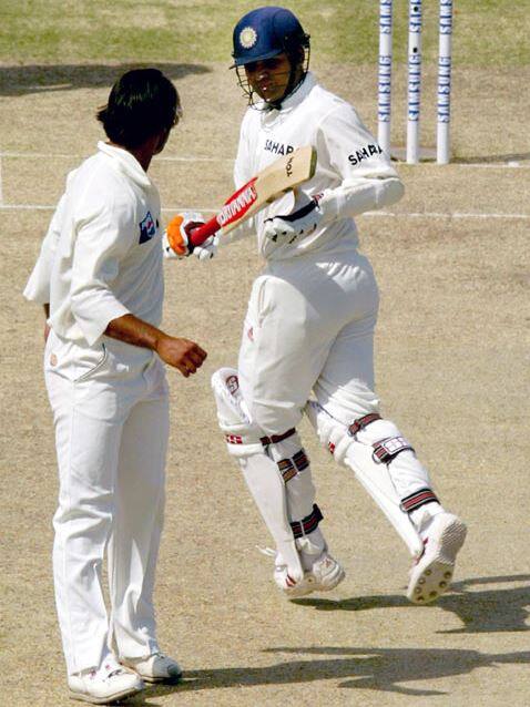 સેહવાગે એક કાર્યક્રમમાં જણાવ્યું કે, ક્રિકેટ કરિયર દરમિયાન જો મને કોઈ બોલરનો સૌથી વધારે ડર લાગ્યો હોય તો તે શોએબ અખ્તર છે. તેનો ક્યો બોલ માથામાં કે પગમાં વાગશે તેની ખબર નહોતી. તેના ઘણા બાઉન્સર મને વાગ્યા હતા. હું તેનો સામનો કરતાં ગભરાતો પણ હતો અને તેના બોલ પર ફટકાબાજી કરવાની મજા પણ આવતી હતી.