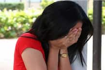 સુરતઃ દોઢ વર્ષના પુત્રને બાજુમાં સૂવાડીને યુવતી પતિના ખાસ મિત્ર સાથે માણી રહી હતી સેક્સ, પતિ નક્કી કરેલા સમયથી વહેલો આવી ગયો ને...........