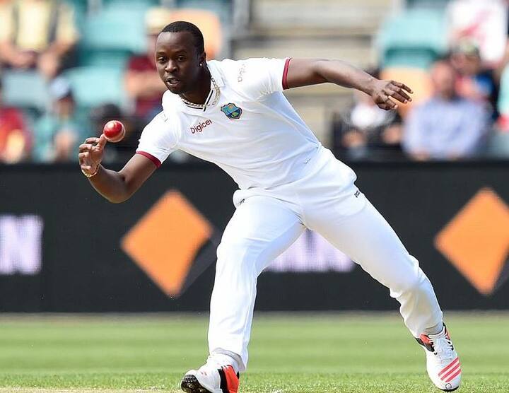 રોચની દાદીનું અવસાન થતાં તે સ્વદેશ પાછો ફર્યો છે અને હવે ગુરુવારથી શરૂ થઈ રહેલી સિરિઝની પ્રથમ ટેસ્ટમાં રમી શકશે નહિ. રોચની ગેરહાજરીમાં વેસ્ટ ઈન્ડિઝનો મદાર શેનન ગેબ્રિયલ પર રહેશે. વેસ્ટ ઈન્ડિઝની ટીમની સાથે રોચ ભારત પ્રવાસે આવી પહોંચ્યો હતો. જોકે અહી આવ્યા બાદ તેને દાદીના અવસાનના સમચાર મળ્યા હતા, જેના કારણે તે અંતિમ ક્રિયામાં હાજરી આપવા માટે બાર્બાડોસ પાછો ફર્યો હતો. 