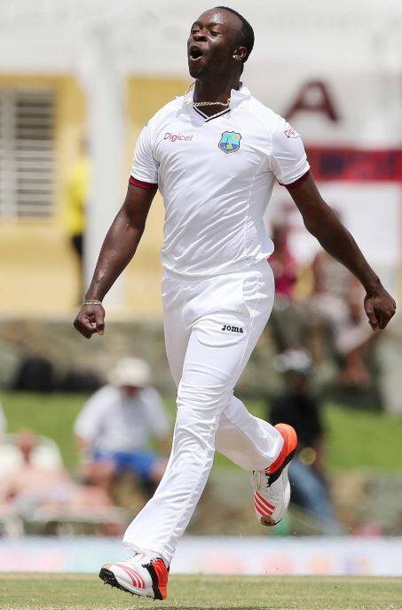  આ કારણે રોચ પ્રેક્ટિસ મેચમાં રમ્યો નહતો. તે રાજકોટમાં શરુ થનારી પ્રથમ ટેસ્ટ અગાઉ ટીમની સાથે જોડાઈ જવાનો છે. જોકે વેસ્ટ ઈન્ડિઝના કોચ સ્ટુઅર્ટ લો એ સ્પષ્ટ કરી દીધું હતુ કે, રોચ ભારત સામેની પ્રથમ ટેસ્ટમાં રમવાનો નથી.