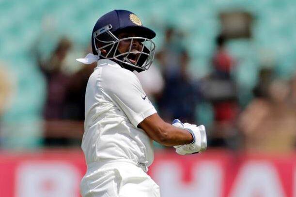 આ ભારતની ટેસ્ટ ક્રિકેટમાં અત્યાર સુધીની સૌથી મોટી જીત છે. આ અગાઉ ભારતે આ વર્ષે જૂનમાં અફઘાનિસ્તાન સામે એક ઇનિંગ અને 262 રનથી જીત મેળવી હતી. તે સિવાય વર્ષ 2017માં શ્રીલંકા વિરુદ્ધ એક ઇનિંગ અને 239 રનથી વિજય હાંસલ કર્યો હતો. ટોસ જીતીને પ્રથમ બેટિંગ કરનારી ટીમ ઇન્ડિયાએ 9 વિકેટ પર 649 રન બનાવ્યા હતા જેના જવાબમાં વેસ્ટ ઇન્ડિઝની પ્રથમ ઇનિંગ 181 રનમાં ઓલઆઉટ થઇ ગઇ હતી.