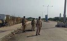 ગુજરાતમાં પરપ્રાંતિયો પર થતા હુમલાઓ બાદ DGPની પ્રેસ કૉંફ્રંસ કહ્યું, 342 લોકોની કરાઈ અટકાયત