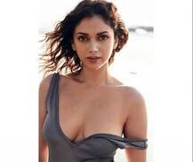 ‘પદ્માવત’ની આ હોટ એક્ટ્રેસે કરાવ્યું બિકિની ફોટોશૂટ, જુઓ તસવીરો