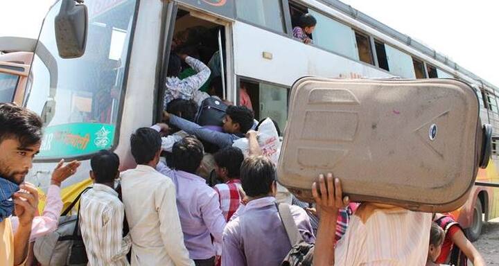 આ મામલે કેન્દ્રીય ગૃહ મંત્રાલયે ગુજરાતની વિજય રૂપાણી સરકાર પાસે પણ રિપોર્ટ માંગ્યો છે. ગુજરાત સરકારે દોષિતોને ઓળખીને કાર્યવાહી કરવામાં આવી રહી હોવાનું કેન્દ્રને જણાવ્યું છે. રવિવારે ગુજરાતના ડીજીપીએ કહ્યું કે, બિન ગુજરાતીઓ પર થઈ રહેલા હુમલા અંગે પોલીસે અત્યાર સુધીમાં 342 લોકોની ધરપકડ કરવામાં આવી છે.