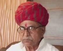 CMના ચૂંટણી પોસ્ટર સામે જ BJPના ક્યાં મંત્રી બેસી ગયા ટોયલેટ કરવા, જાણો વિગતરાજસ્થાનમાં ભાજપના ક્યા મંત્રીએ CMના પોસ્ટર પાસે જ કર્યો પેશાબ, જાણો વિગત