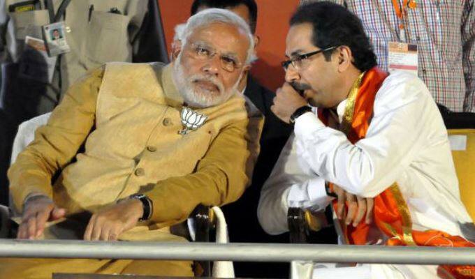 મુંબઈઃ જો અયોધ્યામાં રામ મંદિર નહીં બને તો ભારતીય જનતા પાર્ટી જૂઠ્ઠી કહેવાશે અને તેણે સત્તા છોડવી પડશે તેમ શિવસેનાએ મંગળવારે કહ્યું  હતું. પાર્ટીએ કહ્યું કે, ભગવાન રામ બીજેપી માટે અચ્છે દિન લઈને આવ્યા પરંતુ પાર્ટી ઉત્તર પ્રદેશના અયોધ્યામાં તેમનું મંદિર બનાવવાનો વાયદો પૂરો કરવામાં નિષ્ફળ રહી.