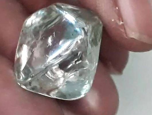 Most Expensive Diamond: 3 अरब रुपये में बिका सबसे महंगा हीरा, एक मिलियन डॉलर प्रति कैरेट से ज्यादा रही कीमत