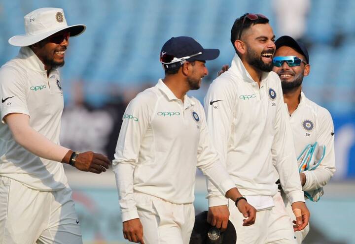 બીજી ટેસ્ટ માટે ભારતે જાહેર કરેલી 12 સભ્યોની ટીમઃ વિરાટ કોહલી(કેપ્ટન), કેએલ રાહુલ, પૃથ્વી શૉ, ચેતેશ્વર પુજારા, અજિંક્ય રહાણે, રિષભ પંત, આર અશ્વિન, રવિન્દ્ર જાડેજા, કુલદીપ યાદવ, મોહમ્મદ શમી, ઉમેશ યાદવ, શાર્દુલ ઠાકુર 