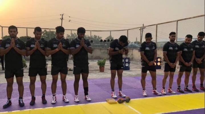  નવી દિલ્હી: દબંગ દિલ્હી સાથેની ઓપનીંગ મેચમાં ટાઈ પ્રાપ્ત કરનાર ગુજરાત ફોરચ્યુન જાયન્ટસ પ્રો કબડ્ડી લીગની સિઝન 6ની બીજી મેચમાં હરિયાણા સ્ટીલર્સ સામે ટકરાશે. તેમની દિલ્હી સાથેની પ્રથમ મેચમાં મોટા ભાગના સમય દરમ્યાન જાયન્ટસ મોખરે હતા. પરંતુ મેચ 32-32 સાથે ટાઈ રહી હતી. 